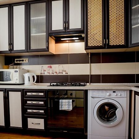 Apartment On Valova Street Лвив Екстериор снимка