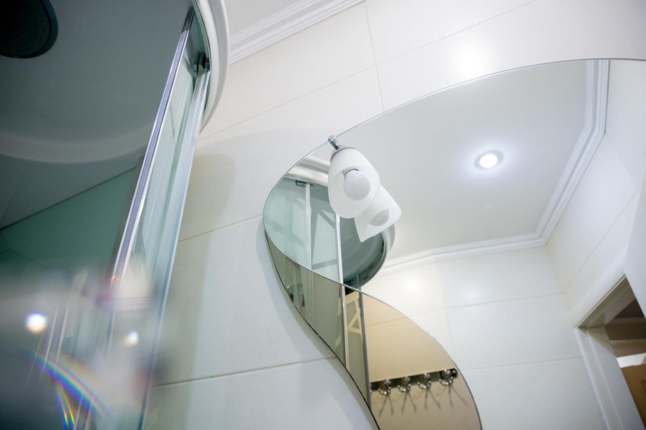 Apartment On Valova Street Лвив Екстериор снимка