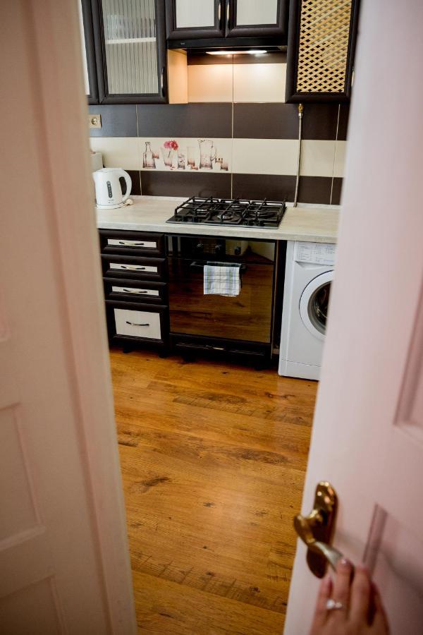 Apartment On Valova Street Лвив Екстериор снимка