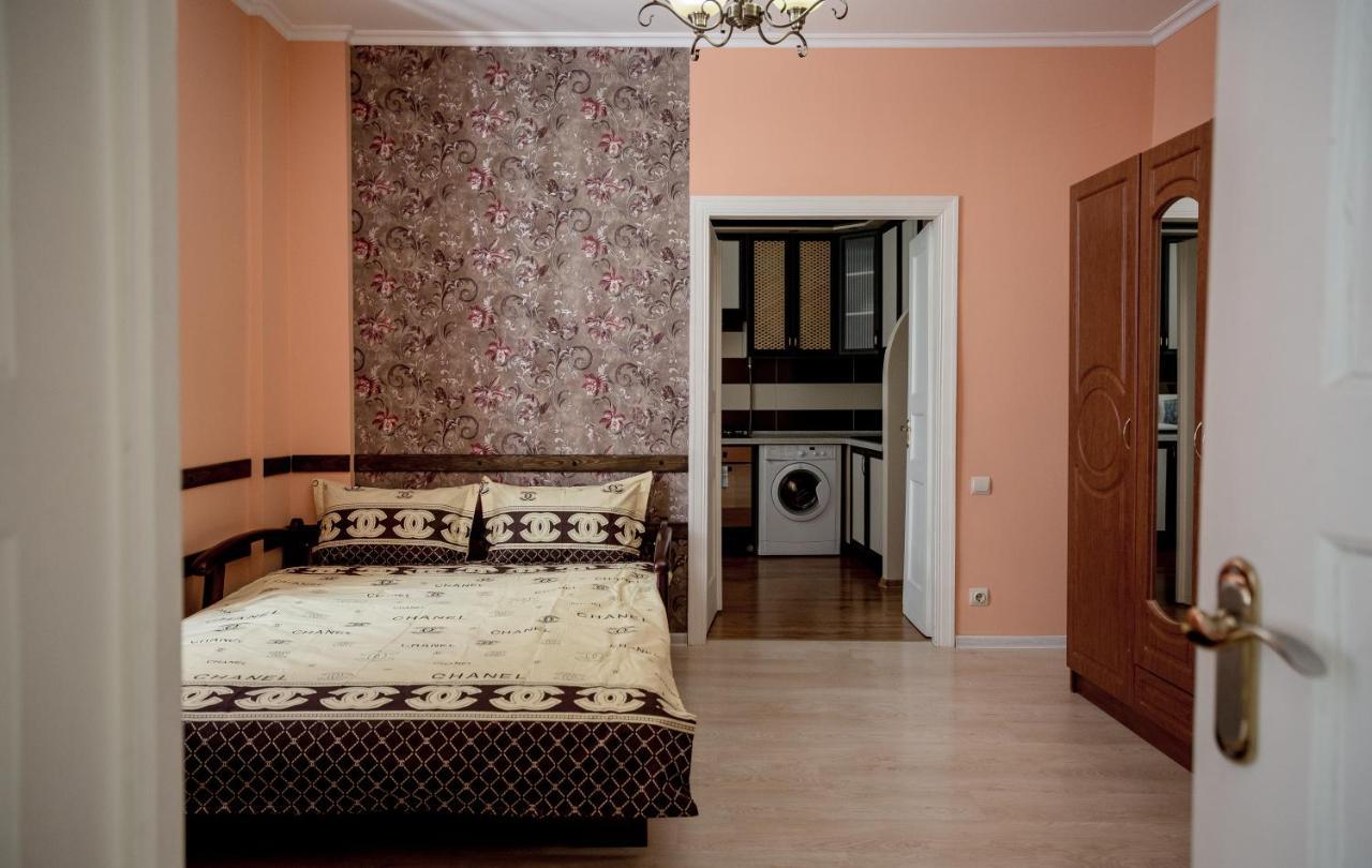 Apartment On Valova Street Лвив Екстериор снимка