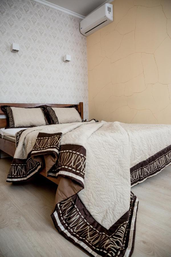 Apartment On Valova Street Лвив Екстериор снимка