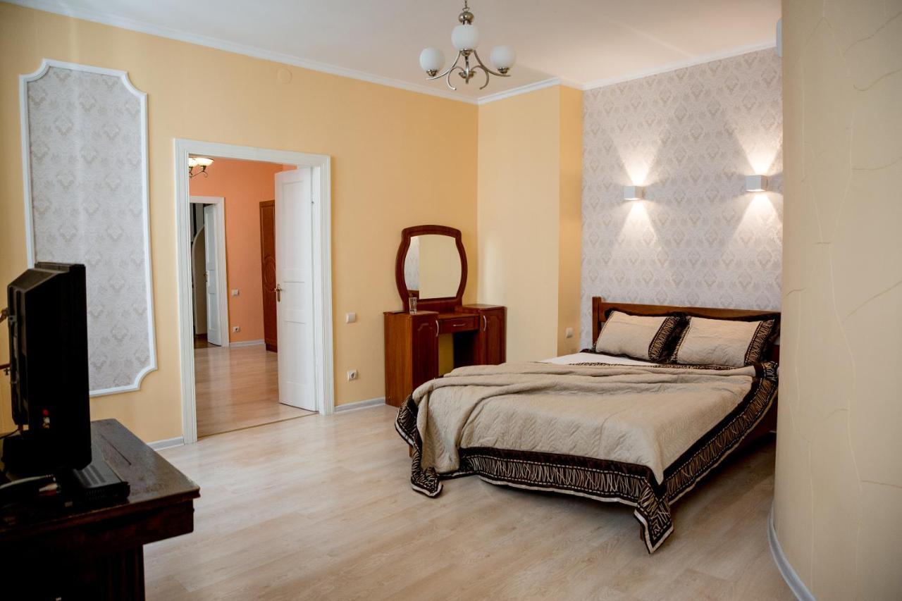 Apartment On Valova Street Лвив Екстериор снимка